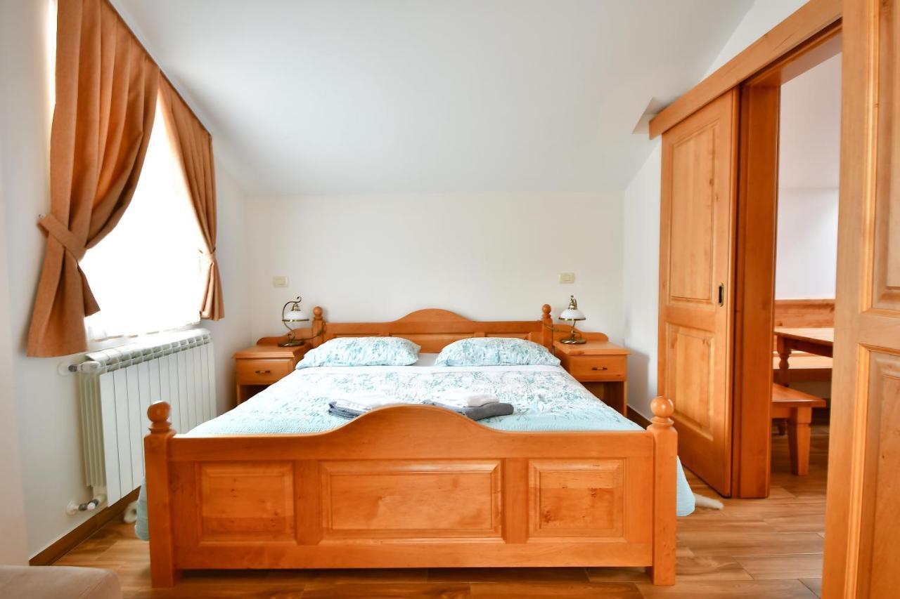 Farm Stay Peternelj Ilirska Bistrica Habitación foto